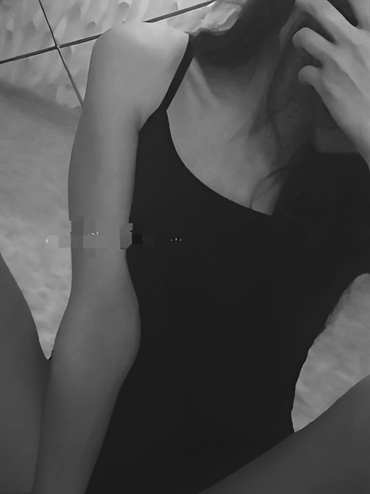 Амина привлекальеная девушка из Абакана цена от 10000 руб