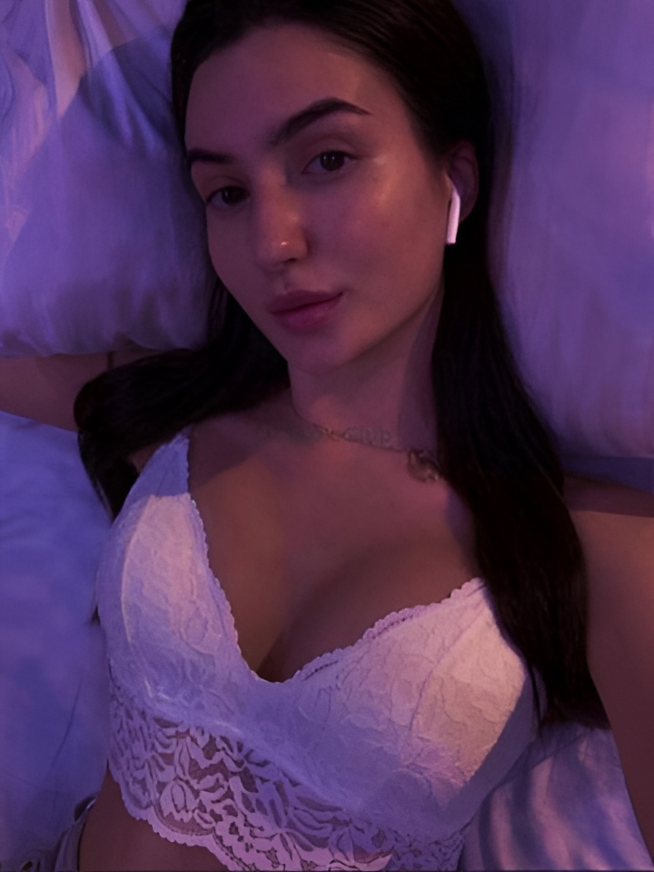 Индивидуалка Викторина, доступна для личного знакомства от 2000 руб