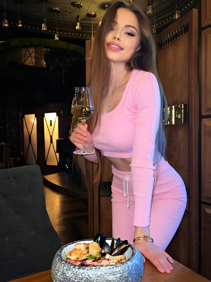 Индивидуалка Яна, доступна для личного знакомства от 10000 руб