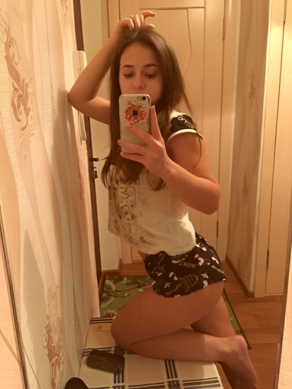 Лина привлекательная девушка из Абакана цена от 10000 руб