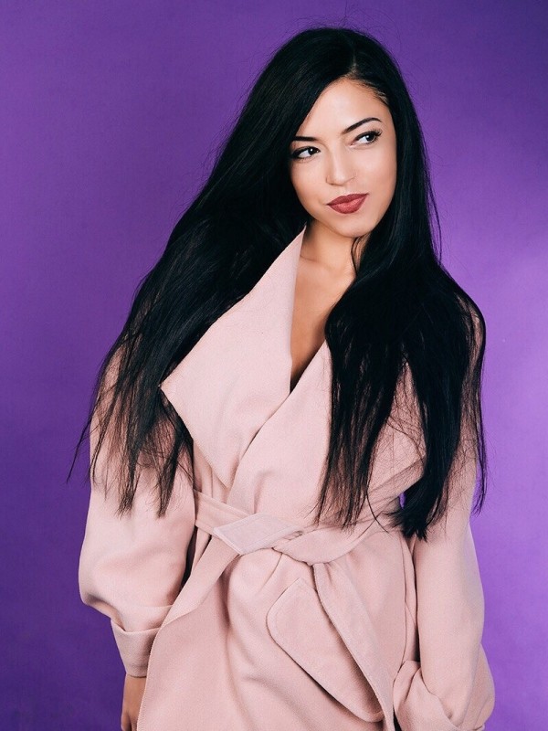 Инна привлекательная девушка из Абакана цена от 3000 руб