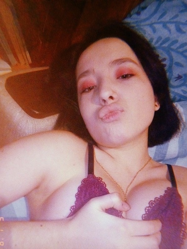 Лена привлекательная девушка из Абакана цена от 3000 руб